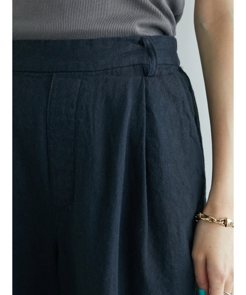 CRAFT STANDARD BOUTIQUE（クラフトスタンダードブティック）の「L/Cツイルタックパンツ　＊◆（その他パンツ・レディース・ダークネイビー/ベージュ・M/L）」の9枚目の写真