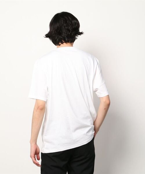 ALLSAINTS(オールセインツ)の「SHAKA CREW T-SHIRT | SHAKA クルー Tシャツ(Tシャツ/カットソー・メンズ・ホワイト・S/XS/M/L)」の3枚目の写真