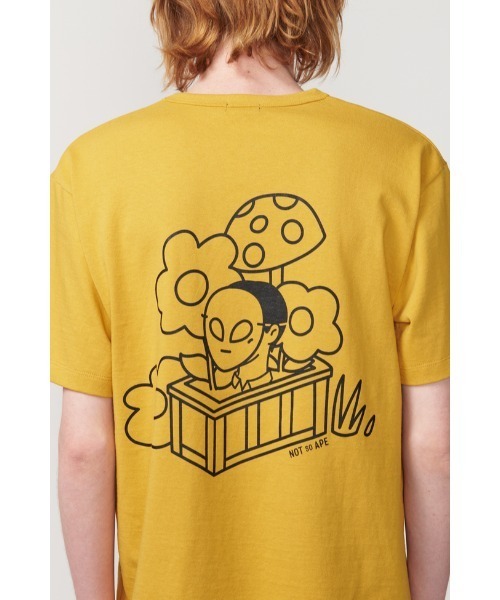 Not So Ape（ノットソーエイプ）の「ALIEN IN THE PLANT T-SHIRT（Tシャツ/カットソー・メンズ・マスタード/ホワイト/ライトベージュ・LARGE/MEDIUM/X-LARGE）」の12枚目の写真