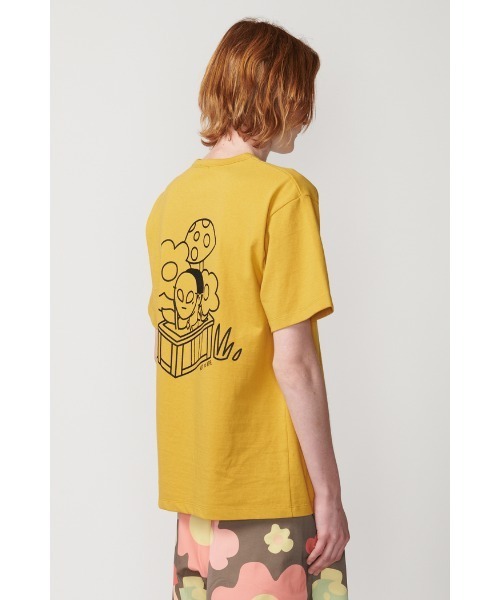 Not So Ape（ノットソーエイプ）の「ALIEN IN THE PLANT T-SHIRT（Tシャツ/カットソー・メンズ・マスタード/ホワイト/ライトベージュ・LARGE/MEDIUM/X-LARGE）」の21枚目の写真