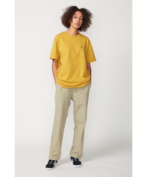 Not So Ape（ノットソーエイプ）の「ALIEN IN THE PLANT T-SHIRT（Tシャツ/カットソー・メンズ・マスタード/ホワイト/ライトベージュ・LARGE/MEDIUM/X-LARGE）」の10枚目の写真