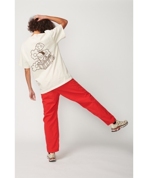 Not So Ape（ノットソーエイプ）の「ALIEN IN THE PLANT T-SHIRT（Tシャツ/カットソー・メンズ・マスタード/ホワイト/ライトベージュ・LARGE/MEDIUM/X-LARGE）」の13枚目の写真