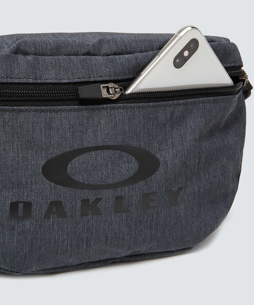 OAKLEY（オークリー）の「OAKLEY/オークリー ウエストポーチ Essential