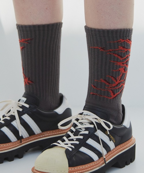 AIVER（アイバー）の「AIVER　棘ロゴソックス　MADE IN JAPAN（ソックス/靴下・メンズ・チャコールグレー/ブラック/オフホワイト・FREE）」の16枚目の写真