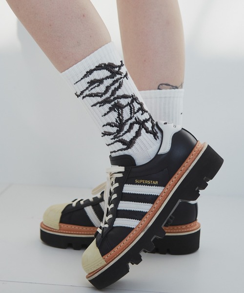 AIVER（アイバー）の「AIVER　棘ロゴソックス　MADE IN JAPAN（ソックス/靴下・メンズ・チャコールグレー/ブラック/オフホワイト・FREE）」の8枚目の写真