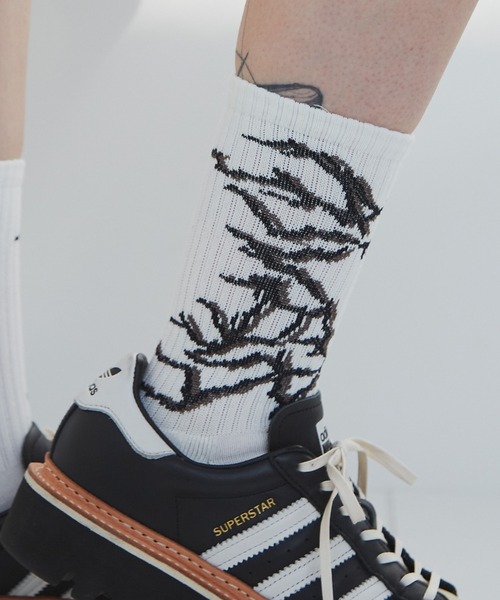 AIVER（アイバー）の「AIVER　棘ロゴソックス　MADE IN JAPAN（ソックス/靴下・メンズ・チャコールグレー/ブラック/オフホワイト・FREE）」の10枚目の写真