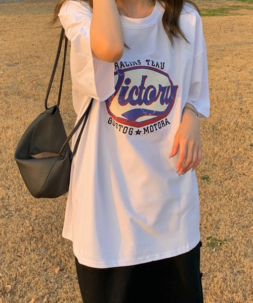VitaFelice(ヴィータフェリーチェ)の「ロゴ オーバーサイズTシャツ(Tシャツ/カットソー・レディース・グレー/ブラウン/ホワイト・FREE)」の19枚目の写真