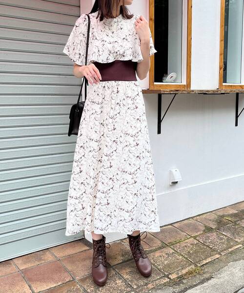 MAJESTIC LEGON(マジェスティックレゴン)の「パピヨンスリーブコルセットワンピ(ワンピース・レディース・ホワイト系その他2/ブラウン系その他2/ブルー系その他2・SMALL/MEDIUM)」の1枚目の写真