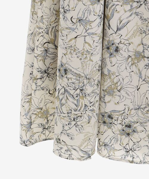 MAJESTIC LEGON(マジェスティックレゴン)の「パピヨンスリーブコルセットワンピ(ワンピース・レディース・ホワイト系その他2/ブラウン系その他2/ブルー系その他2・SMALL/MEDIUM)」の8枚目の写真