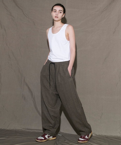 my beautiful landlet(マイビューティフルランドレット)の「【my beautiful landlet】BISHU TUMBLER TWILL WOOL WIDE EASY PANTS(その他パンツ・メンズ・ブラック/オリーブ/ブラウン・0/1)」の3枚目の写真