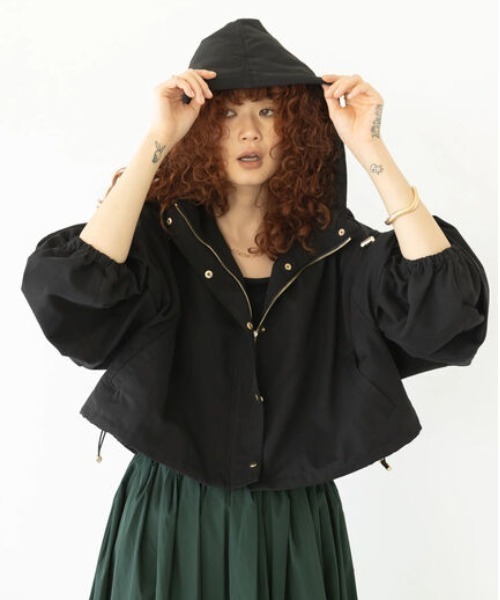 koe（コエ）の「ショート丈マウンテンパーカー＊（マウンテンパーカー・レディース・アイボリー/ラベンダー/ブラック・M）」の2枚目の写真