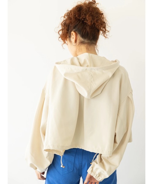 koe（コエ）の「ショート丈マウンテンパーカー＊（マウンテンパーカー・レディース・アイボリー/ラベンダー/ブラック・M）」の8枚目の写真