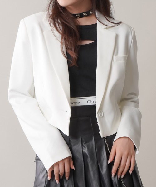 SPINNS（スピンズ）の「【セットアップ対応商品】ショート丈 テーラードジャケット（テーラードジャケット・レディース・ホワイト/ブラック/チャコール・ONESIZE）」の2枚目の写真