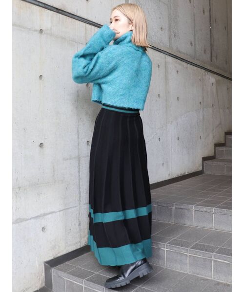 MURUA（ムルーア）の「エアリーショートオフタートルニット（ニット/セーター・レディース・アイボリー/ブルー/モカ/その他1・FREE）」の19枚目の写真