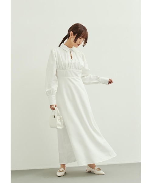 N WITH.(エヌウィズ)の「ウエストギャザーシャツワンピース(シャツワンピース・レディース・ホワイト・MEDIUM)」の4枚目の写真