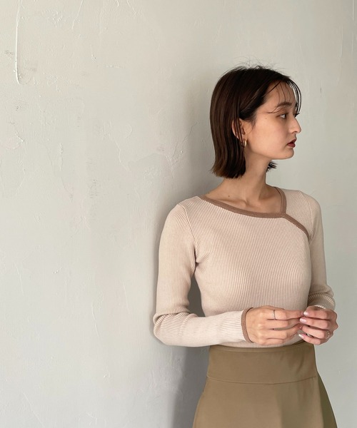 CLEIO(クレイオ)の「【CLEIO】カットアウトリブニット(ニット/セーター・レディース・ライトグリーン/アイボリー/ベージュ・FREE)」の2枚目の写真