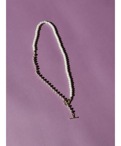 AMERICAN HOLIC（アメリカンホリック）の「パール&ボールチェーンマンテルネックレス（ネックレス・レディース・ホワイト・FREE）」の2枚目の写真