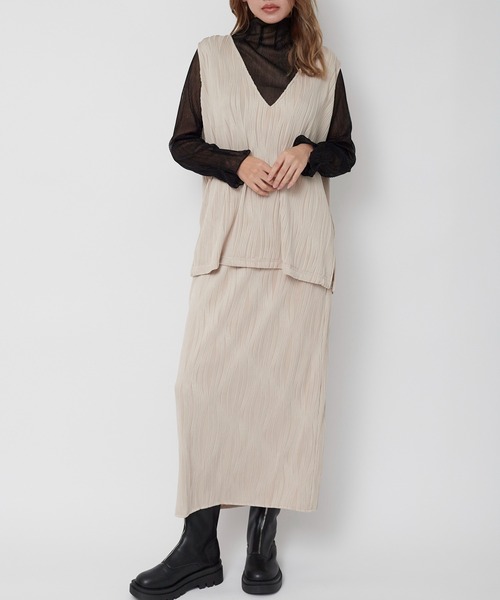 ANOTHER S(アナザーエス)の「ウェーブプリーツロングスカート(スカート・レディース・グレイッシュベージュ/ブラック・M)」の7枚目の写真