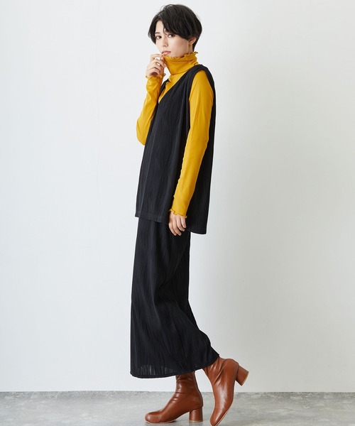 ANOTHER S(アナザーエス)の「ウェーブプリーツロングスカート(スカート・レディース・グレイッシュベージュ/ブラック・M)」の8枚目の写真