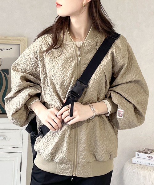 Java(ジャバ)の「《JaVaジャバ コラボ》大人の上品。エンボス加工ジップブルゾン(ブルゾン・レディース・ホワイト系その他/ブラック/グレイッシュベージュ/カーキ・LARGE/MEDIUM/SMALL/X-LARGE)」の14枚目の写真