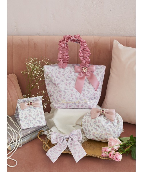 Maison de FLEUR(メゾンドフルール)の「フラワープリントフリルハンドルトートバッグ(トートバッグ・レディース・ピンク/アイボリー・FREE)」の16枚目の写真