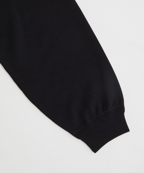 ADAM ET ROPE'（アダムエロペ）の「リサイクルコットンニットプルオーバー（ニット/セーター・メンズ・ブラック/レッド/オレンジ系その他・M/L）」の20枚目の写真