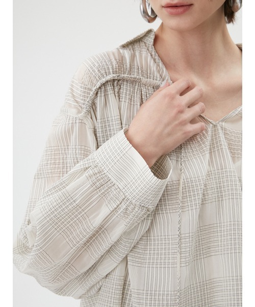 MIESROHE（ミースロエ）の「sustainable スキッパーギャザー