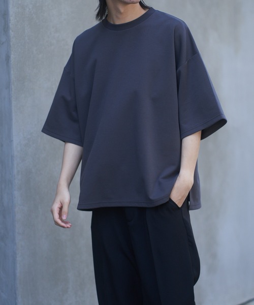 COLONY 2139（コロニートゥーワンスリーナイン）の「エンザイムダンボールrelaxBIG Tシャツ（Tシャツ/カットソー・メンズ・ブラック/ブルー/チャコールグレー/オフホワイト・MEDIUM/LARGE）」の4枚目の写真