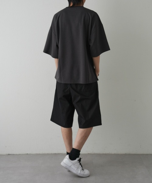 COLONY 2139（コロニートゥーワンスリーナイン）の「エンザイムダンボールrelaxBIG Tシャツ（Tシャツ/カットソー・メンズ・ブラック/ブルー/チャコールグレー/オフホワイト・MEDIUM/LARGE）」の15枚目の写真