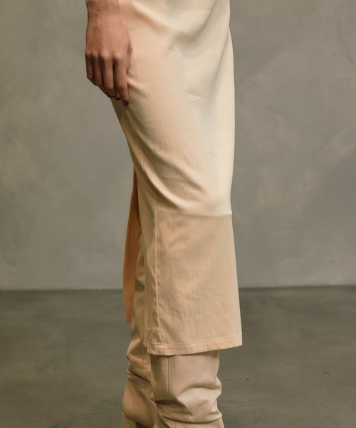 THINGS THAT MATTER（シングス ザット マター）の「THINGS THAT MATTER VISCOSE VOLUME SLEEVE LONG DRESS（ドレス・レディース・ベージュ/ライトブルー/ブラック・FREE）」の8枚目の写真