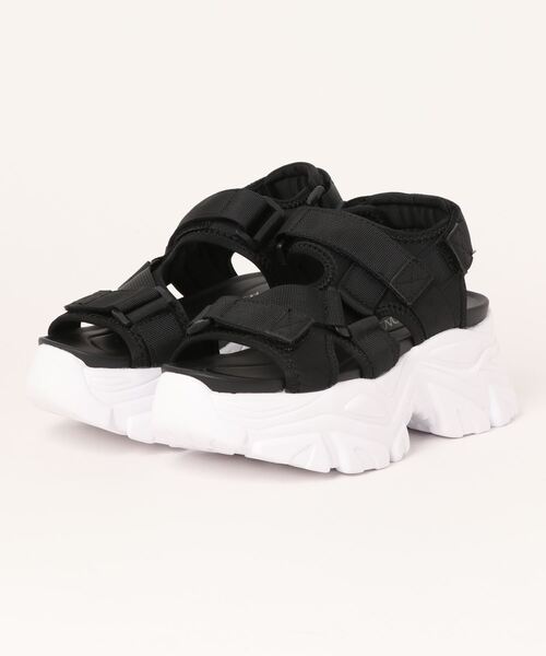 INGNI(イング)の「ベルクロバルキースポサン(サンダル・レディース・アイボリー/ブラック×ホワイト/ブラック×ブラック・M/L)」の16枚目の写真