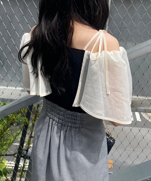 one after another NICE CLAUP（ワンアフターアナザーナイスクラップ）の「マルチWay/異素材ドッキングトップス（Tシャツ/カットソー・レディース・ブラック/グレイッシュベージュ/アイボリー/ブラウン・FREE）」の13枚目の写真