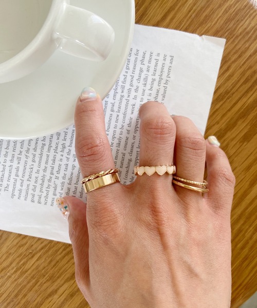 CLEA（クレア）の「5セットカラーハートリング（リング・レディース・シルバー/ゴールド/その他1/その他2・FREE）」の8枚目の写真