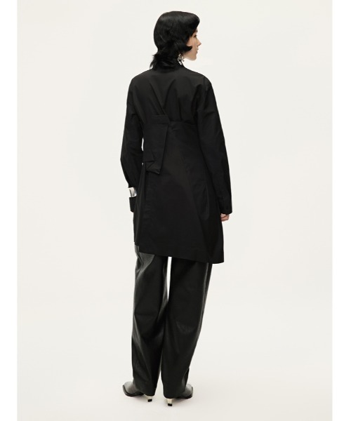 JNBY(ジェーエヌビーワイ)の「Dressy Cotton Long Shirt(シャツ/ブラウス・レディース・ブラック/ホワイト/グリーン・38/36/40)」の16枚目の写真