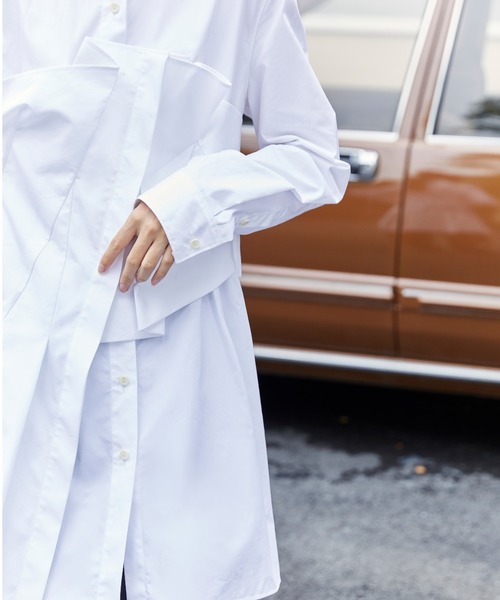 JNBY(ジェーエヌビーワイ)の「Dressy Cotton Long Shirt(シャツ/ブラウス・レディース・ブラック/ホワイト/グリーン・38/36/40)」の5枚目の写真
