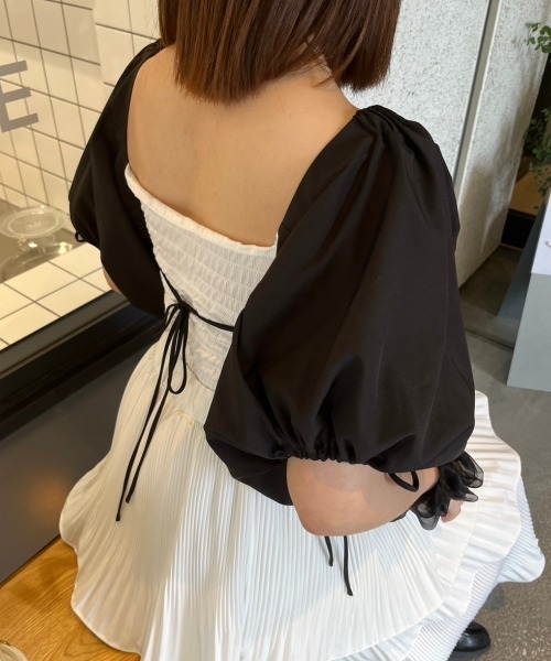 nemne store(ネンネストア)の「【前後2way】5分袖アソートボレロブラウス(カーディガン/ボレロ・レディース・ブラック/オフホワイト/ブルー・フリー)」の16枚目の写真