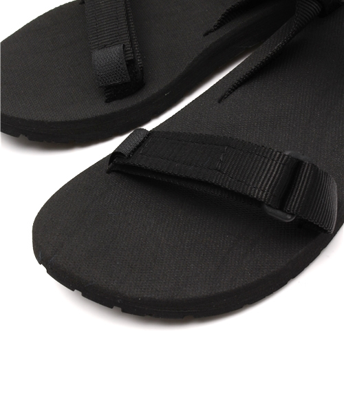 B:MING by BEAMS（ビーミングバイビームス）の「SOURCE / ベルティッドサンダル（サンダル・レディース・ブラック/ホワイト・36/37/38）」の6枚目の写真