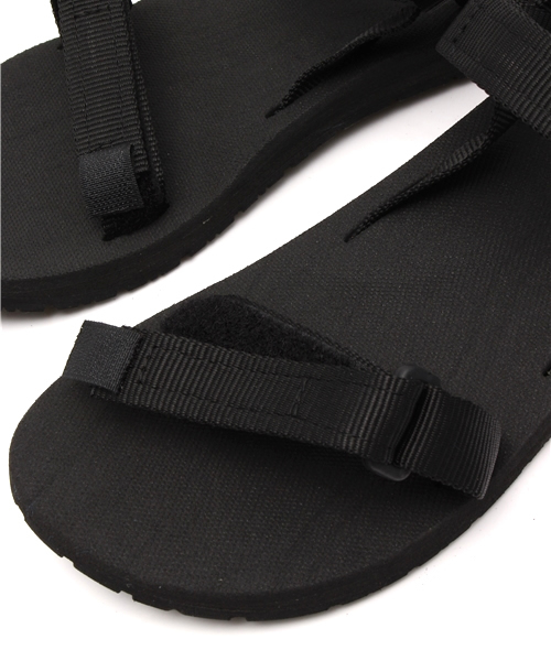 B:MING by BEAMS（ビーミングバイビームス）の「SOURCE / ベルティッドサンダル（サンダル・レディース・ブラック/ホワイト・36/37/38）」の7枚目の写真