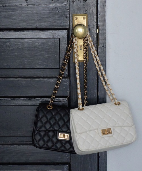 VIS（ビス）の「【2WAY】フェイクレザー＆ベロアキルティングショルダーバッグ（ショルダーバッグ・レディース・ブラック/オフホワイト/ピンク・FREE）」の13枚目の写真