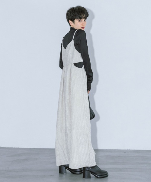 PAGEBOY（ページボーイ）の「2WAYベロアキャミワンピース（ワンピース・レディース・ブラック/オフホワイト・FREE）」の3枚目の写真