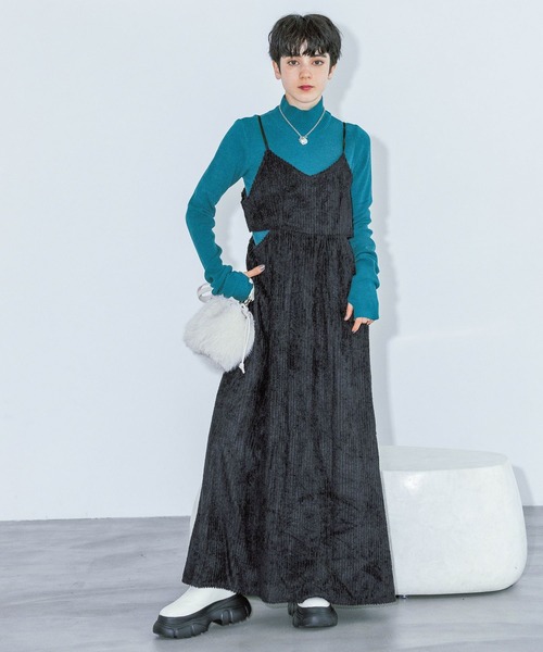 PAGEBOY（ページボーイ）の「2WAYベロアキャミワンピース（ワンピース・レディース・ブラック/オフホワイト・FREE）」の6枚目の写真