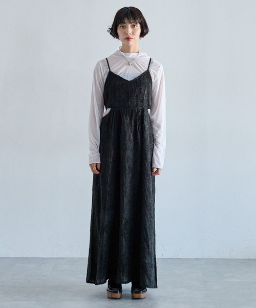 PAGEBOY（ページボーイ）の「2WAYベロアキャミワンピース（ワンピース・レディース・ブラック/オフホワイト・FREE）」の8枚目の写真