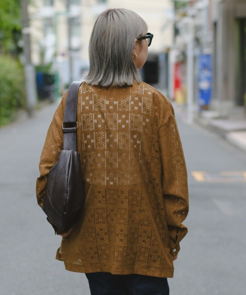 CIAOPANIC TYPY(チャオパニックティピー)の「【ユニセックス】アソートシアーレースシャツ(シャツ/ブラウス・メンズ・ブラウン/レッド/グリーン・MEDIUM/LARGE)」の13枚目の写真