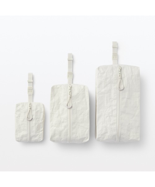 無印良品(ムジルシリョウヒン)の「ポリエチレンシートケース L 約14×24×6.5cm(ステーショナリー・メンズ・ライトベージュ・L)」の6枚目の写真