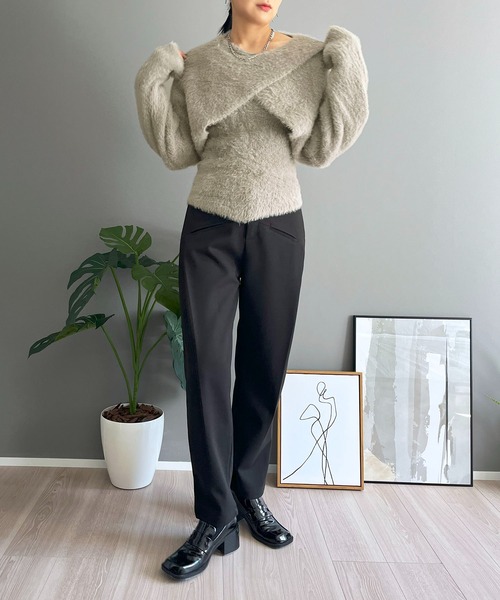 Jewelobe(ジュエローブ)の「シャギーニットカシュクールボレロ&イレヘムキャミソールアンサンブル(ニット/セーター・レディース・グレー/ホワイト/ブラック・FREE)」の14枚目の写真