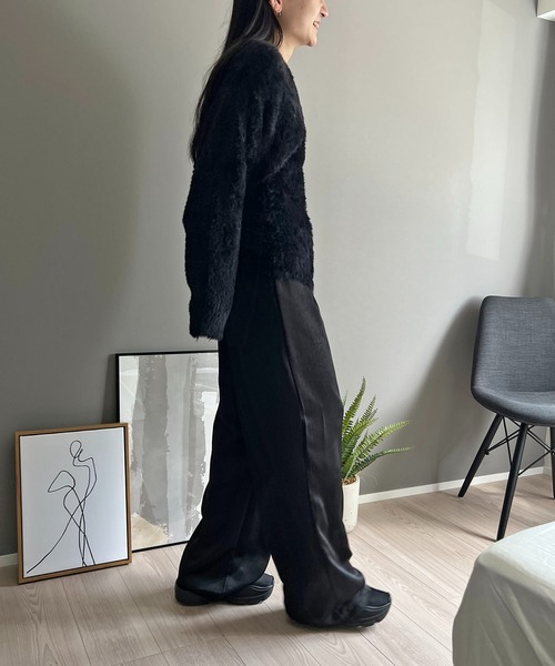 Jewelobe(ジュエローブ)の「シャギーニットカシュクールボレロ&イレヘムキャミソールアンサンブル(ニット/セーター・レディース・グレー/ホワイト/ブラック・FREE)」の21枚目の写真