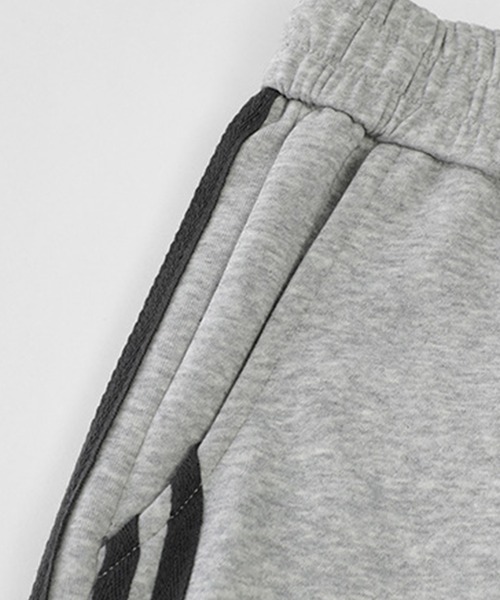 aimoha(アイモハ)の「aimoha outdoorワイドシルエットサイドラインスウェットパンツ(スウェットパンツ・レディース・グレー/ブラック・MEDIUM/SMALL/LARGE)」の11枚目の写真