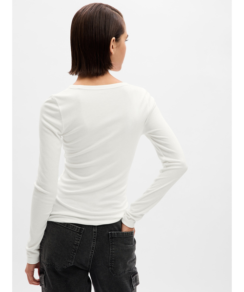 GAP(ギャップ)の「ミニリブ クルーネックTシャツ(Tシャツ/カットソー・レディース・ブルー/ブラック/カーキ/ホワイト/グレー/ブラック系その他・XS/M/S/L/XL/XXS)」の10枚目の写真