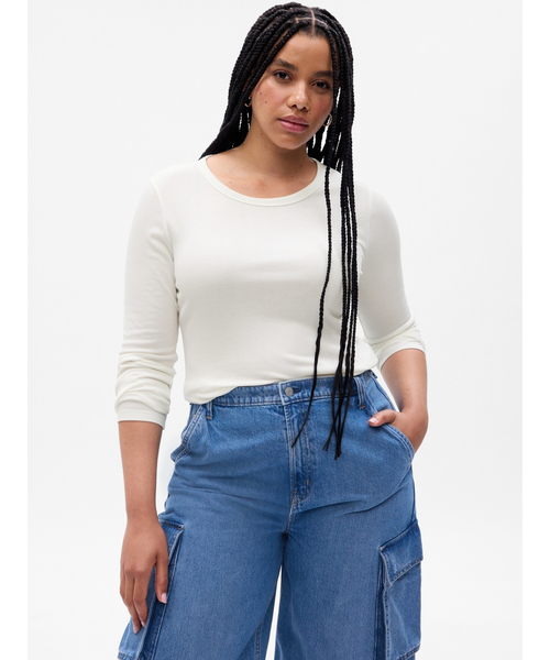 GAP(ギャップ)の「ミニリブ クルーネックTシャツ(Tシャツ/カットソー・レディース・ブルー/ブラック/カーキ/ホワイト/グレー/ブラック系その他・XS/M/S/L/XL/XXS)」の16枚目の写真