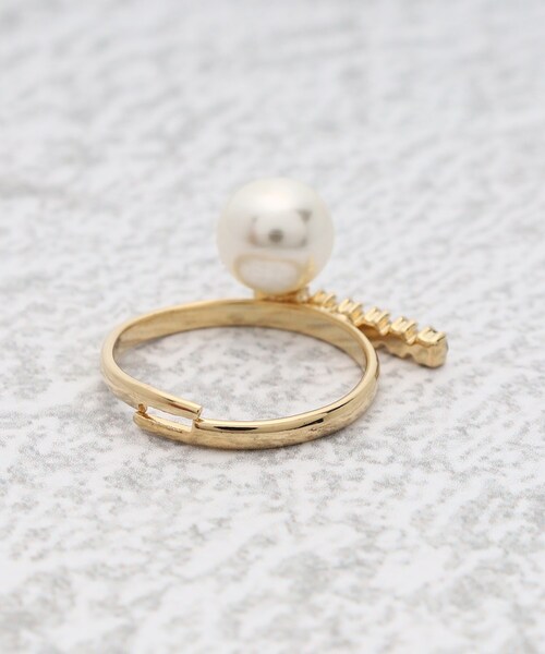 grove（グローブ）の「◆フェイクパールビジューアジャスタブルリング（リング・レディース・ホワイト系/ホワイト・00）」の4枚目の写真